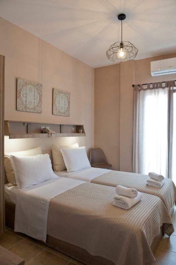 Liprando Hotel Náousa Eksteriør billede